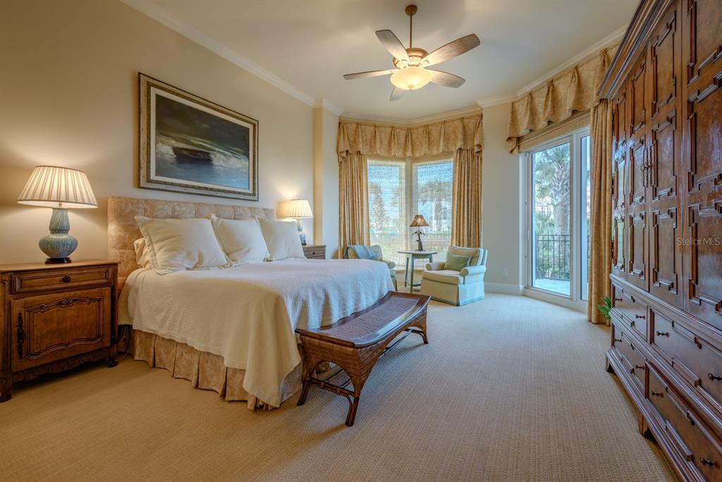 28 PORTO MAR UNIT 101