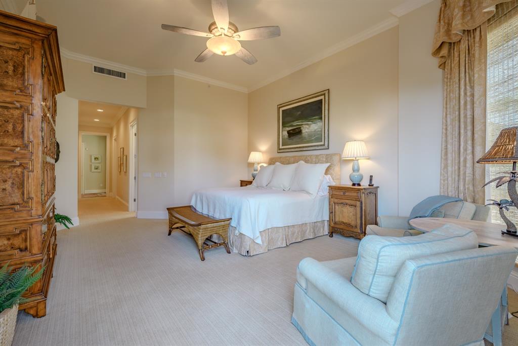 28 PORTO MAR UNIT 101