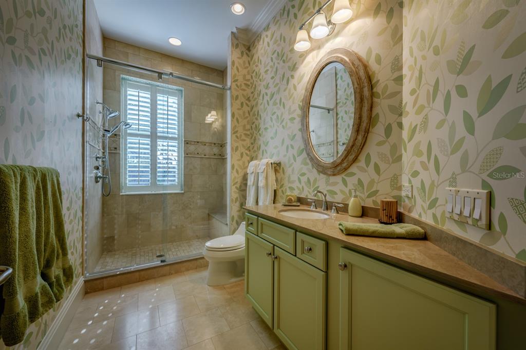 28 PORTO MAR UNIT 101
