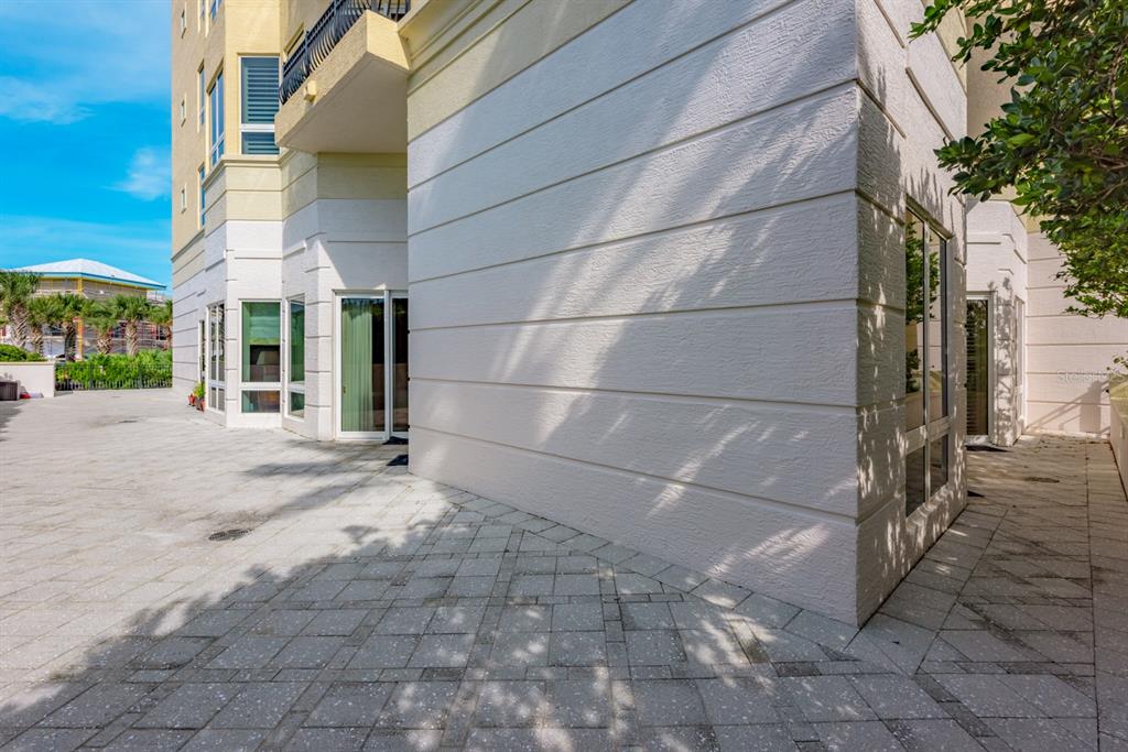 28 PORTO MAR UNIT 101