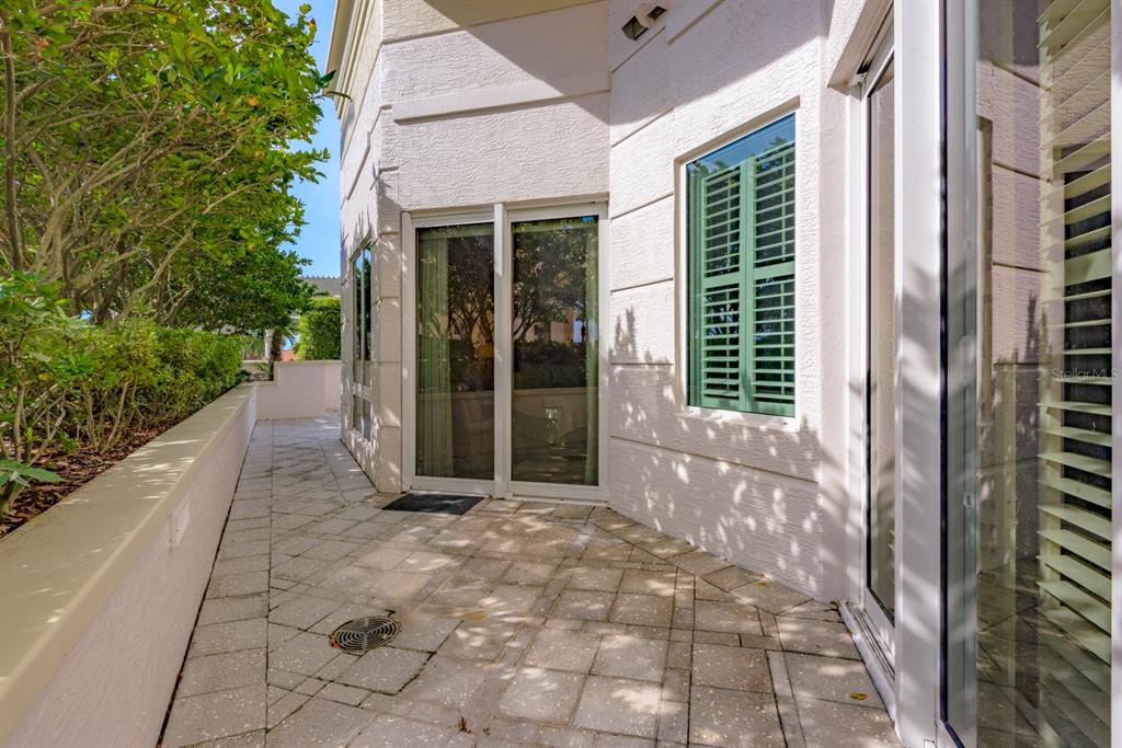 28 PORTO MAR UNIT 101