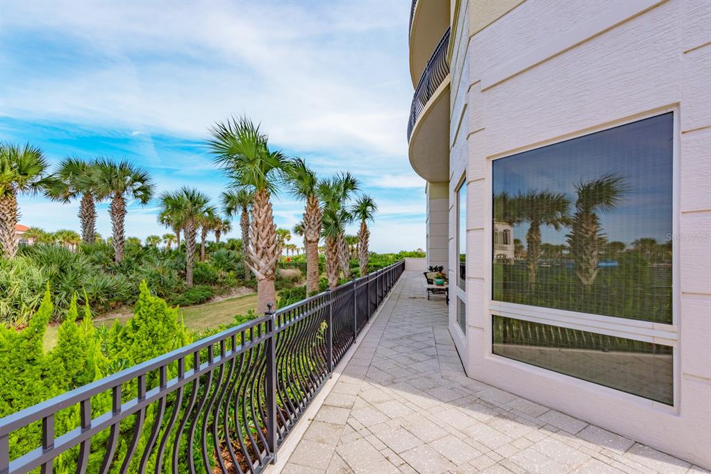 28 PORTO MAR UNIT 101