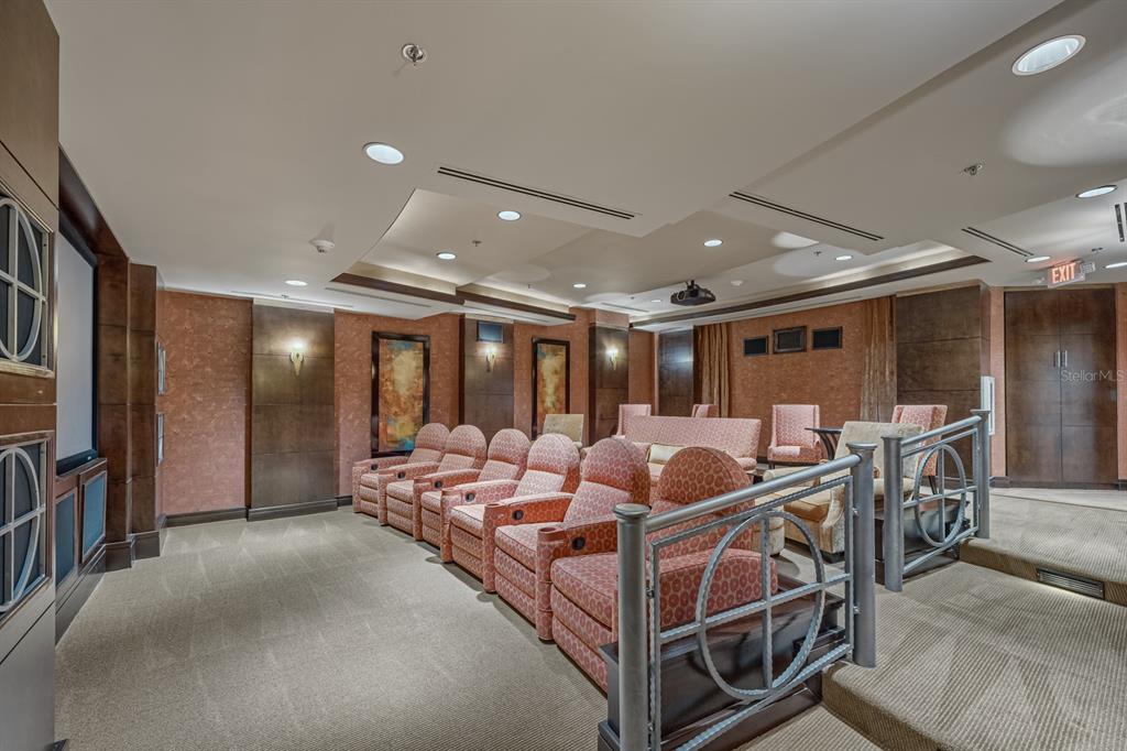 28 PORTO MAR UNIT 101
