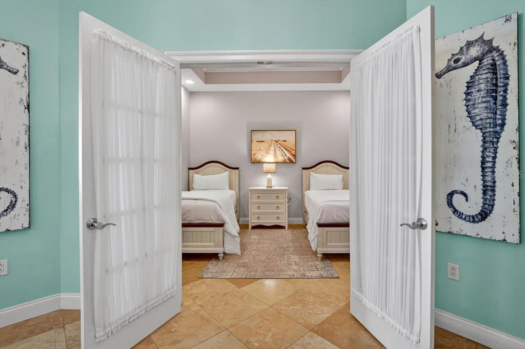200 OCEAN CREST DRIVE UNIT 646
