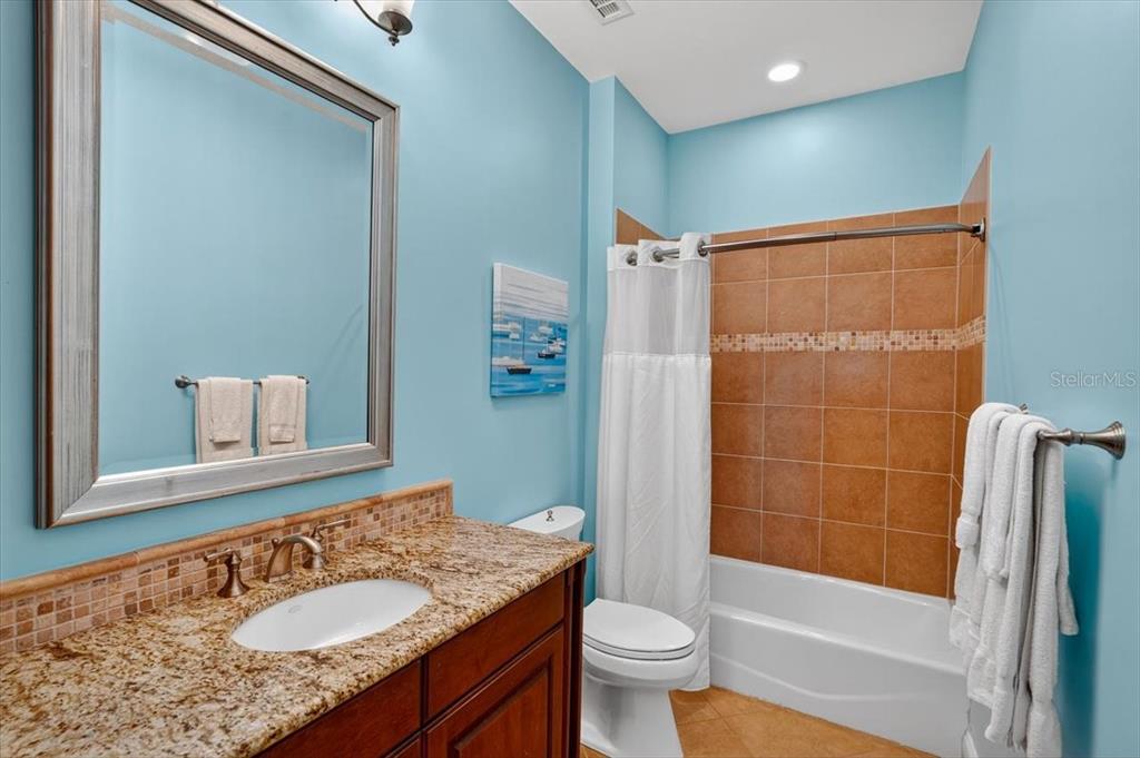 200 OCEAN CREST DRIVE UNIT 646