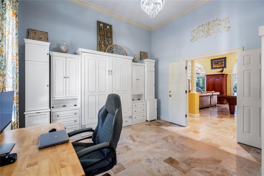 8 RUE RENOIR