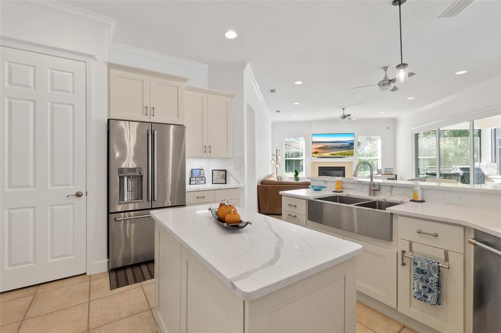 104 ISLAND ESTATES PARKWAY