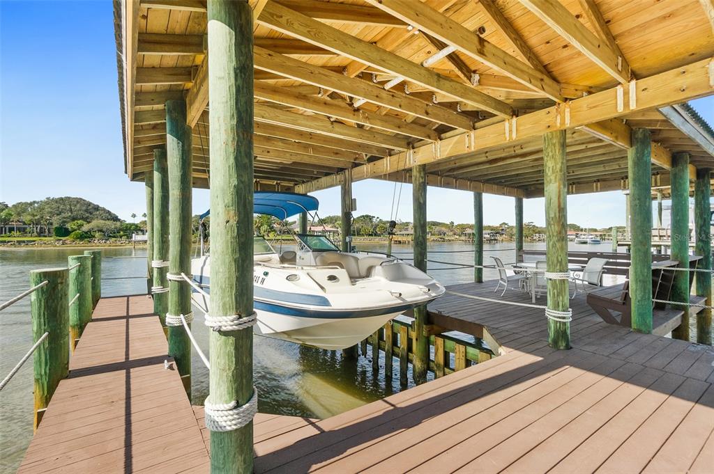 104 ISLAND ESTATES PARKWAY