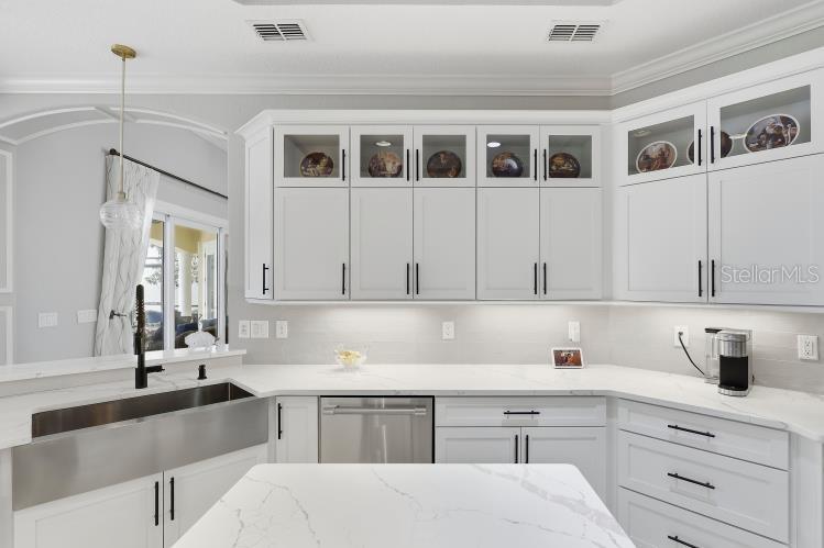 34 N WATERVIEW DRIVE