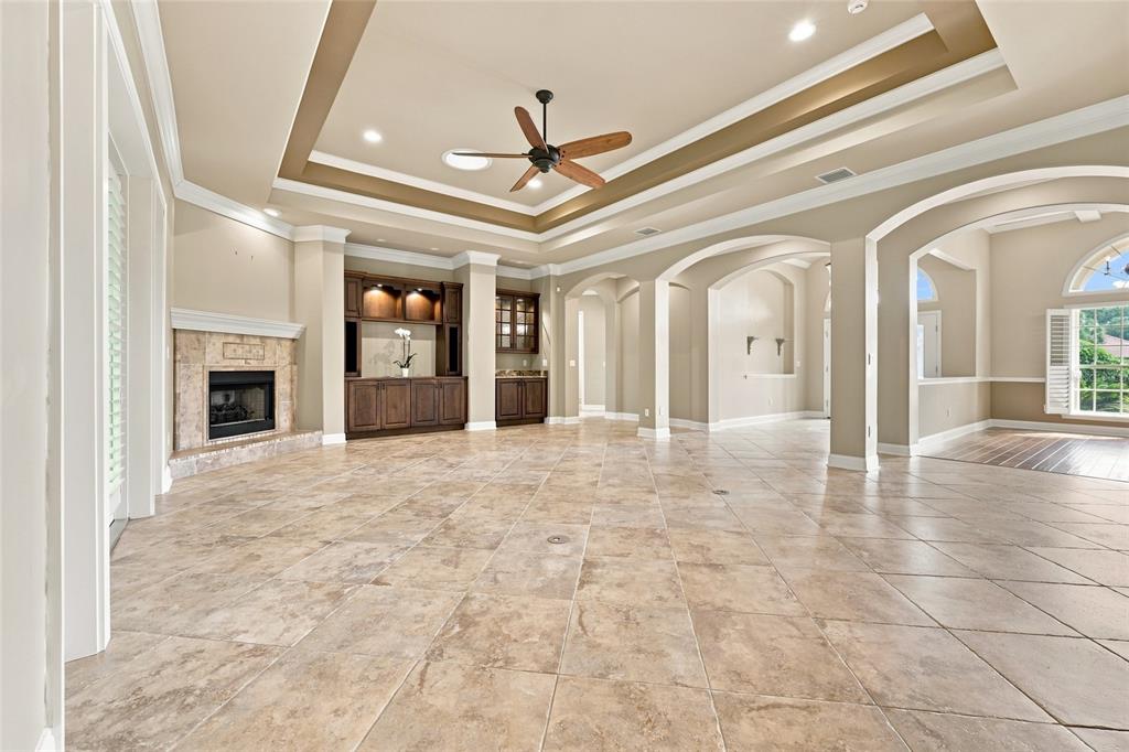 5 ROMA COURT