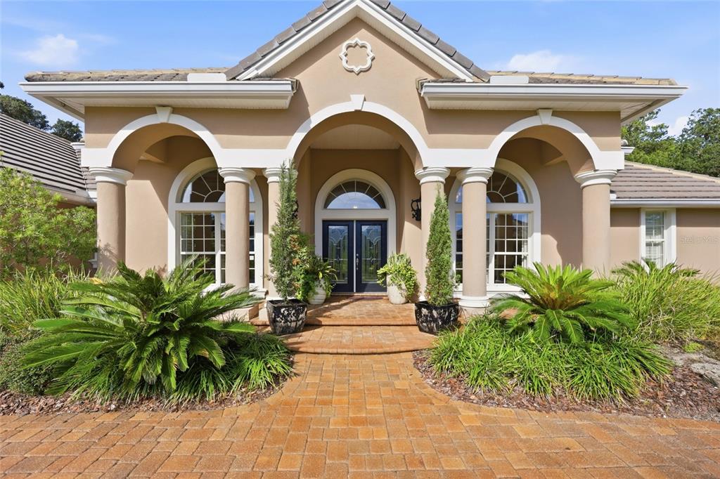 5 ROMA COURT