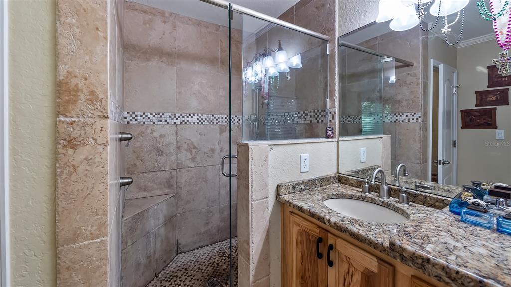 1241 W LAKESHORE DRIVE