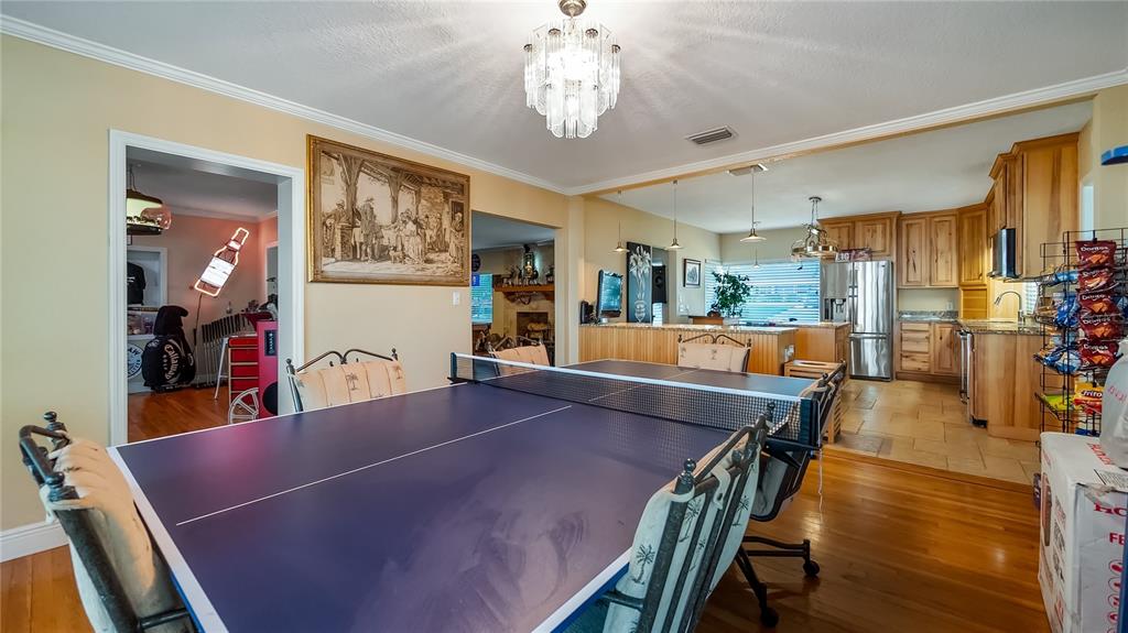 1241 W LAKESHORE DRIVE