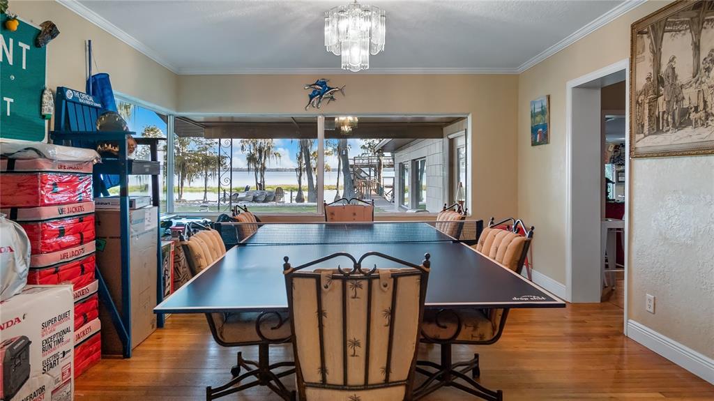 1241 W LAKESHORE DRIVE