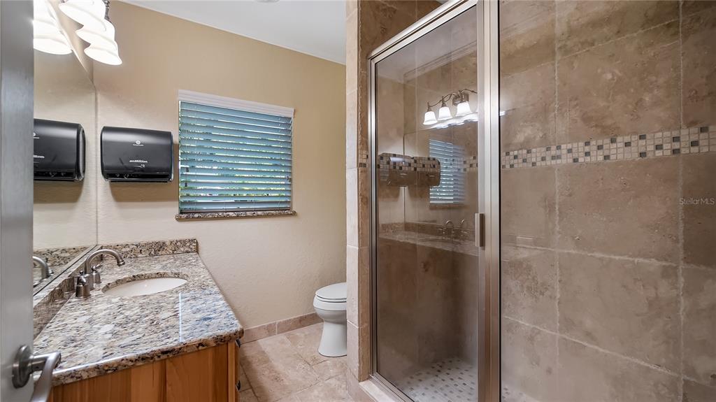 1241 W LAKESHORE DRIVE