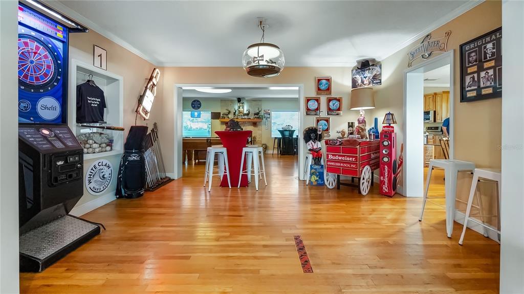 1241 W LAKESHORE DRIVE