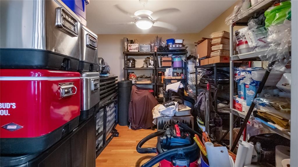 1241 W LAKESHORE DRIVE