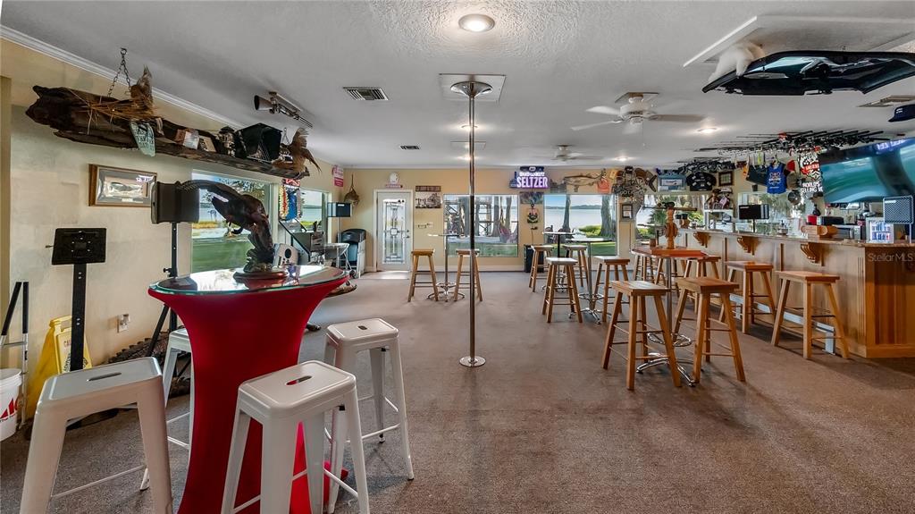 1241 W LAKESHORE DRIVE