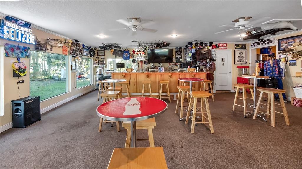 1241 W LAKESHORE DRIVE