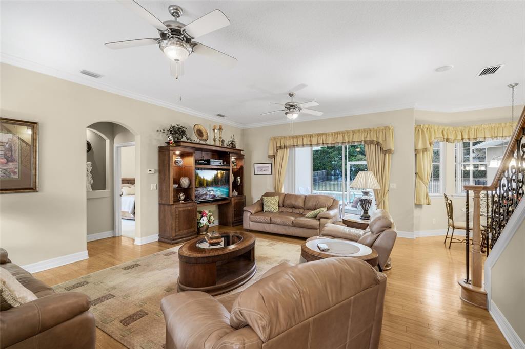 10336 LAKE LOUISA ROAD