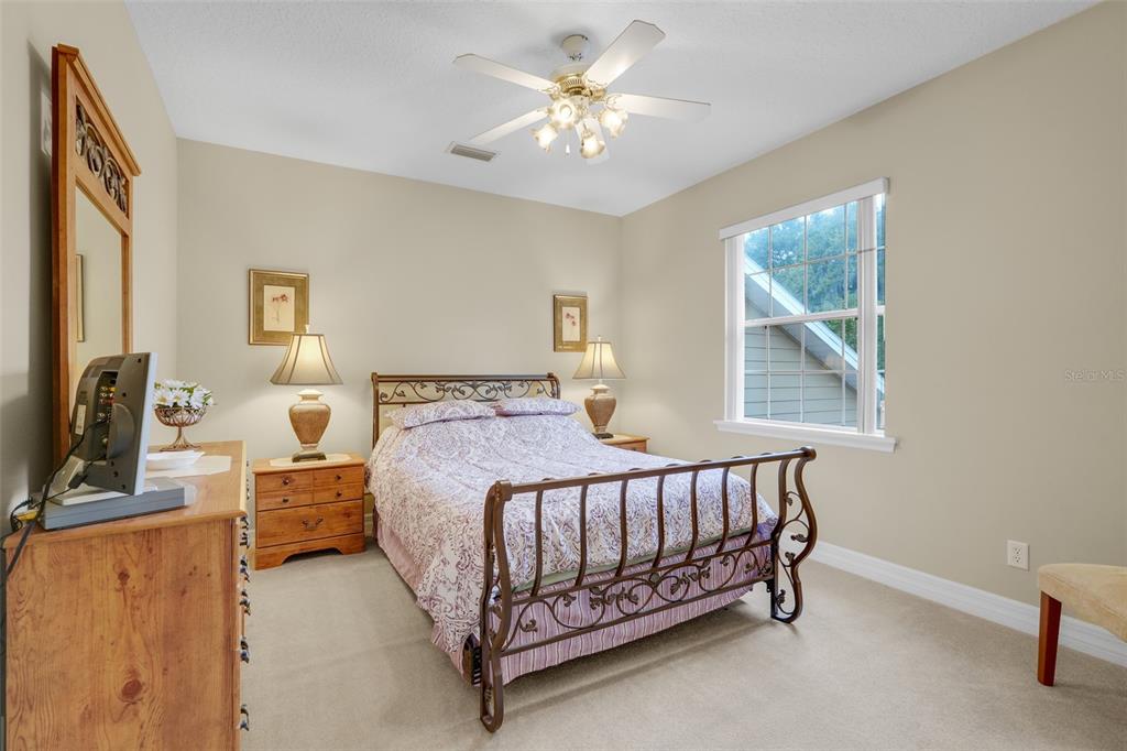 10336 LAKE LOUISA ROAD