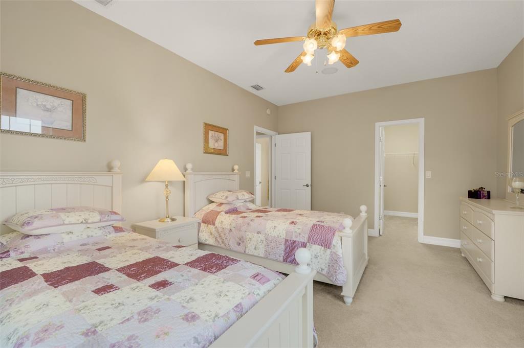 10336 LAKE LOUISA ROAD