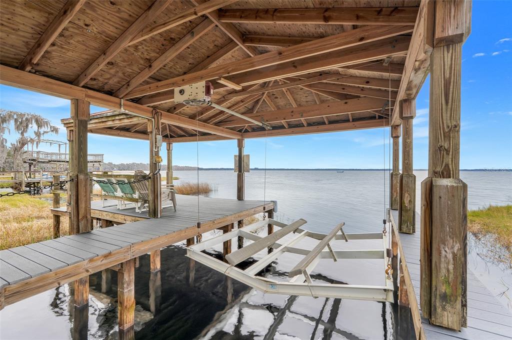 10336 LAKE LOUISA ROAD