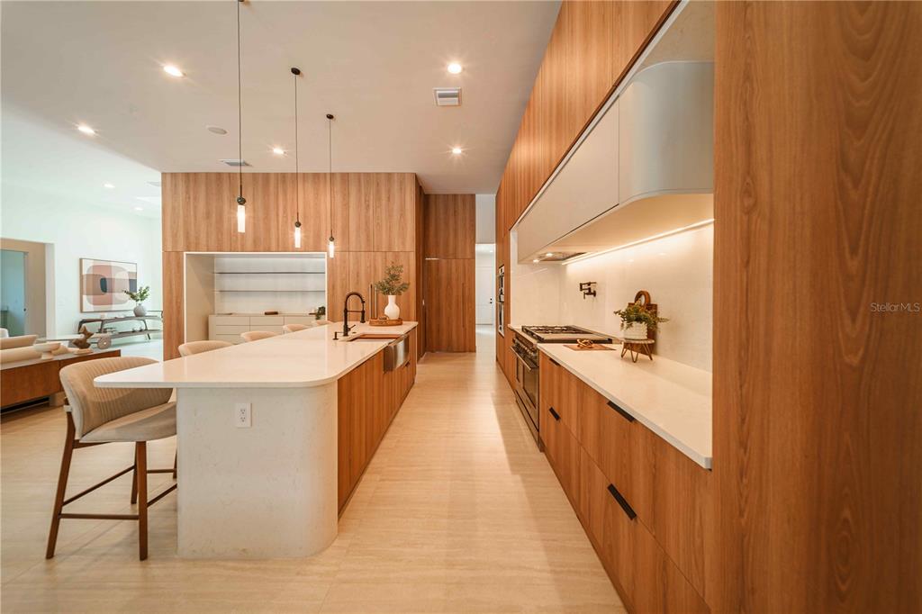 16118 PENDIO DRIVE