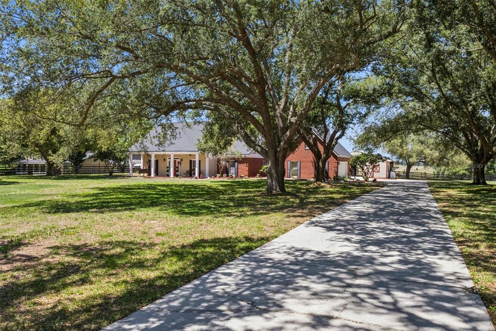 14951 THOROUGHBRED LN