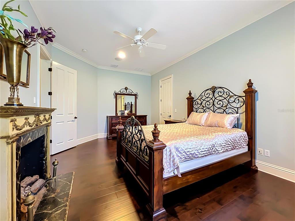 16028 PENDIO DRIVE