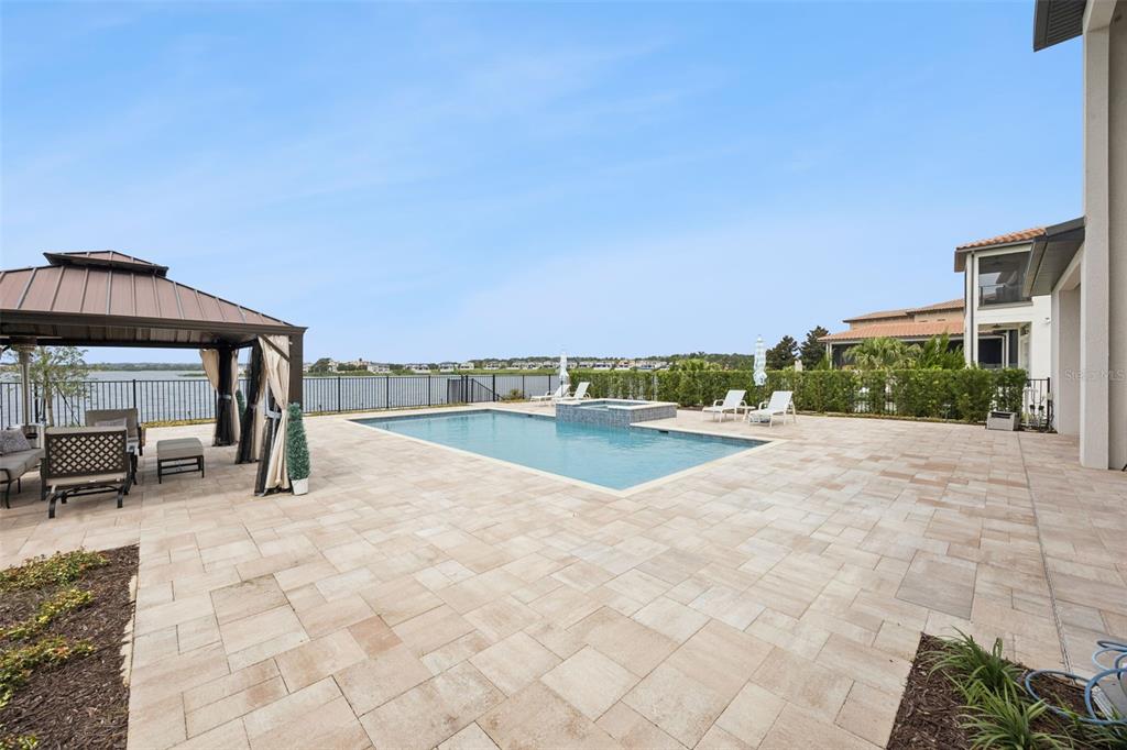 15421 PENDIO DRIVE