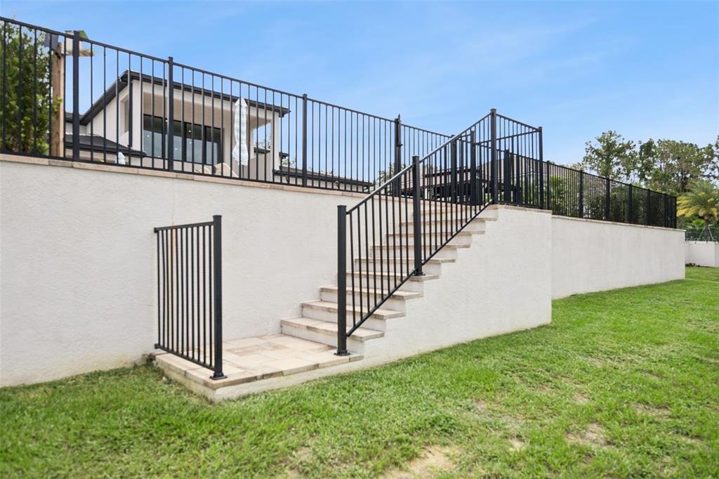 15421 PENDIO DRIVE