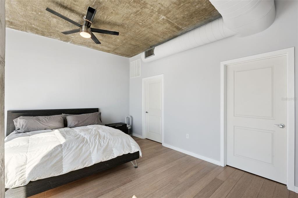 155 S COURT AVENUE UNIT P-2901