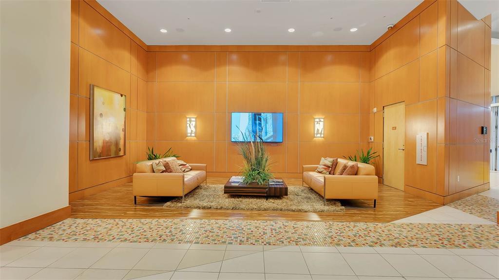 155 S COURT AVENUE UNIT P-2901