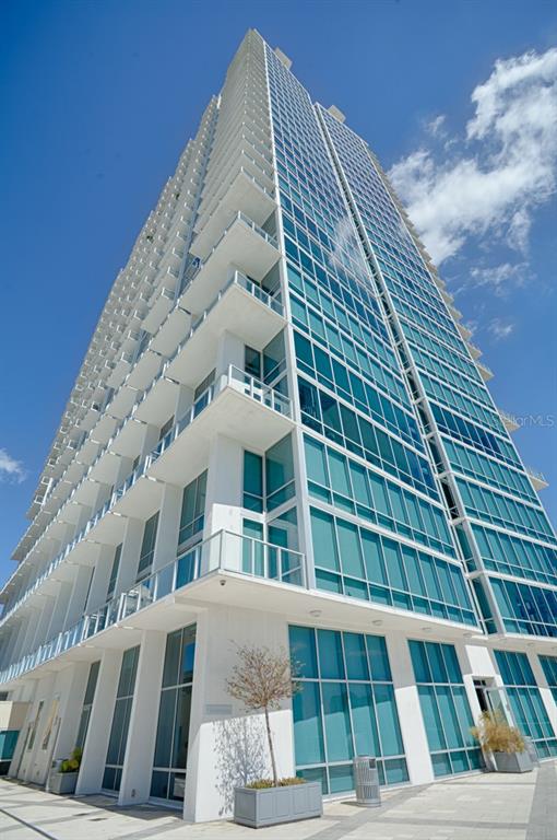 150 E ROBINSON STREET UNIT PH3