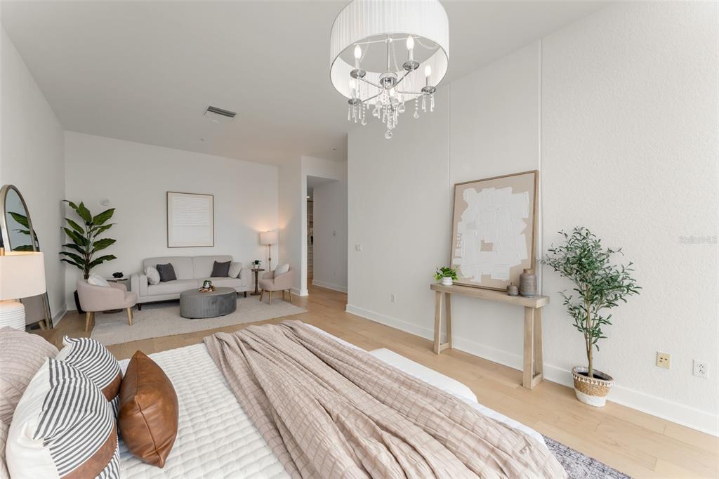 150 E ROBINSON STREET UNIT PH3