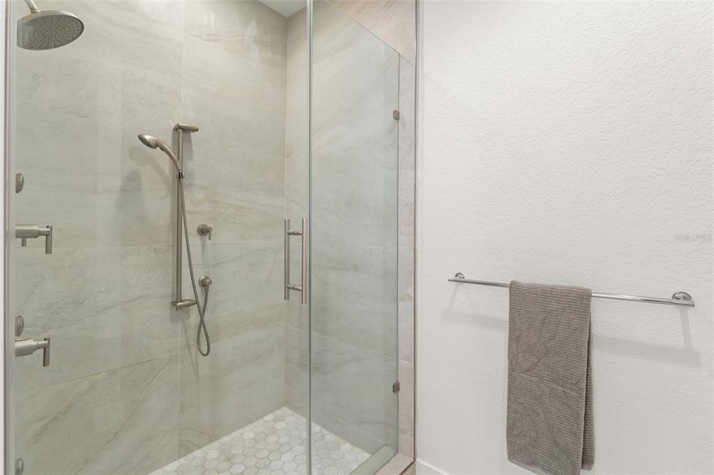 150 E ROBINSON STREET UNIT PH3
