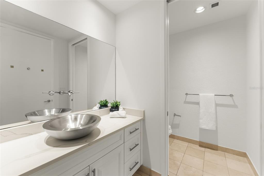 150 E ROBINSON STREET UNIT PH3