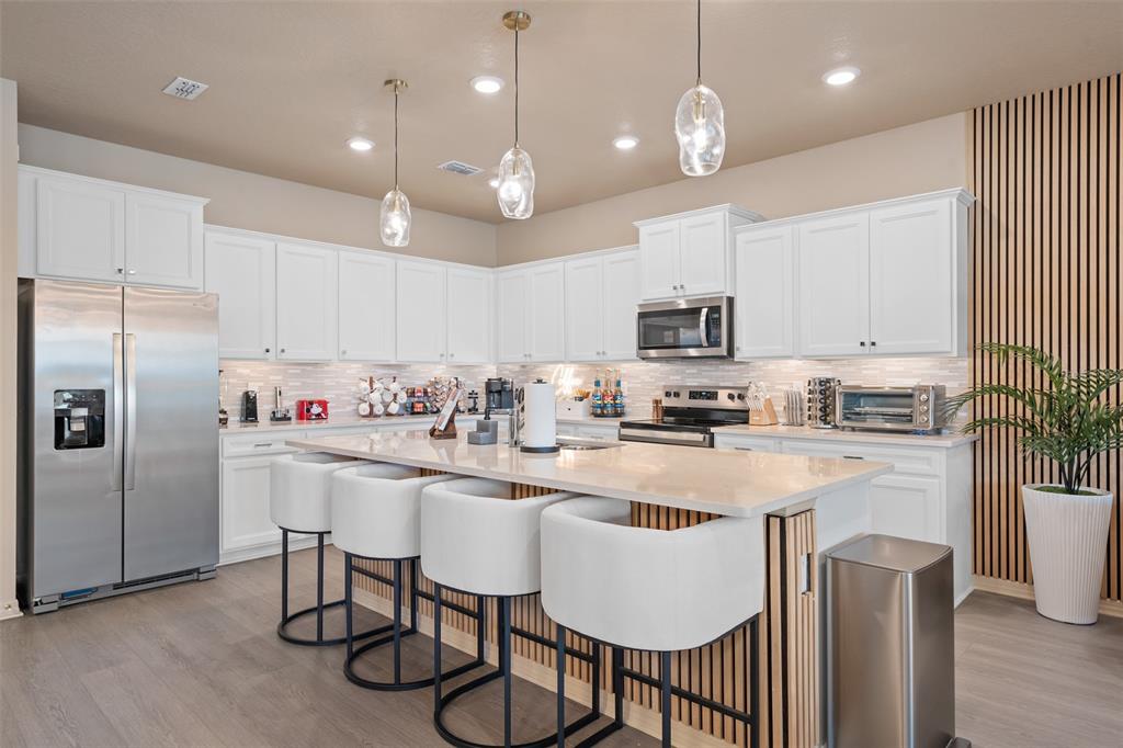 16016 SANDY CLIFFS DRIVE
