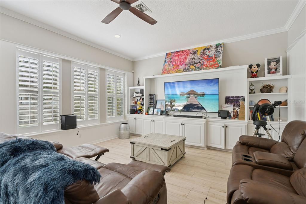 928 JASMINE STREET