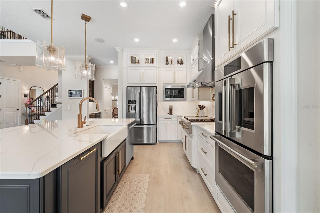 10175 BROCKSPORT CIRCLE