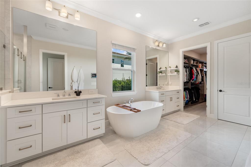 10175 BROCKSPORT CIRCLE