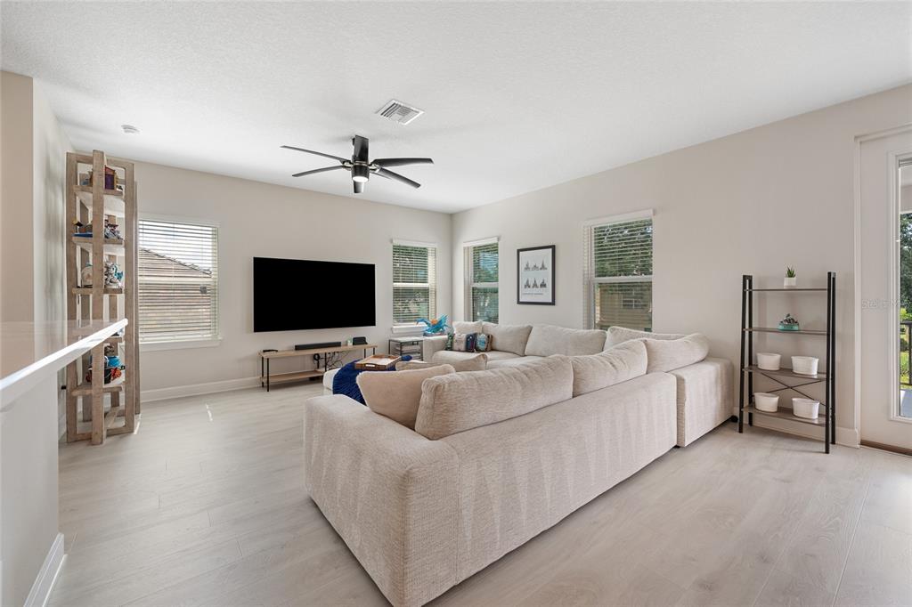 10175 BROCKSPORT CIRCLE