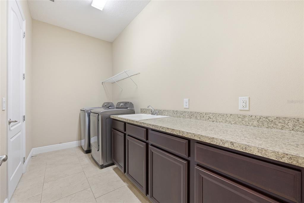 504 CINDER POINT
