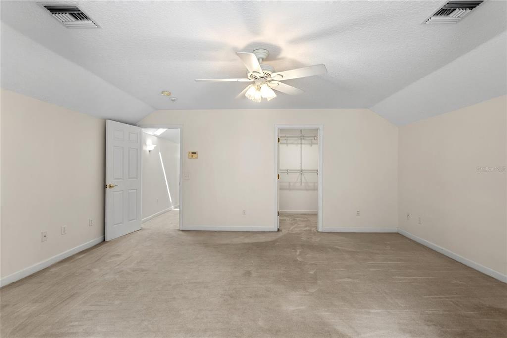 180 RIVER OAKS CIRCLE