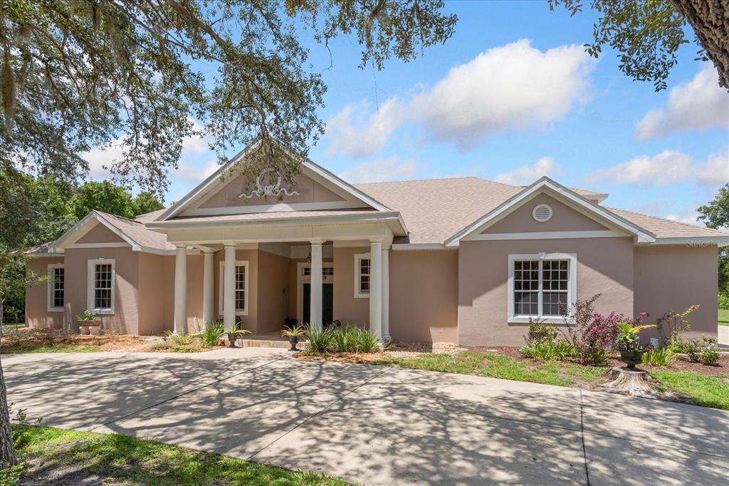 180 RIVER OAKS CIRCLE