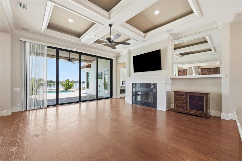 12102 MONTALCINO CIRCLE
