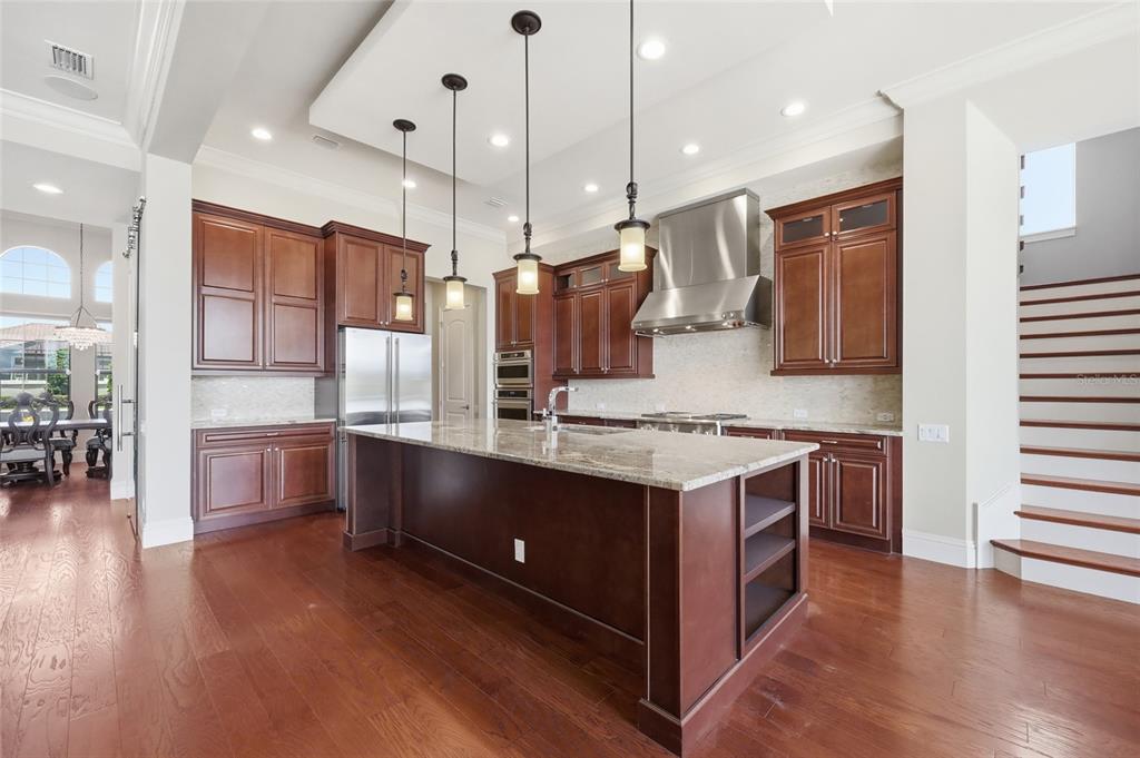 12102 MONTALCINO CIRCLE