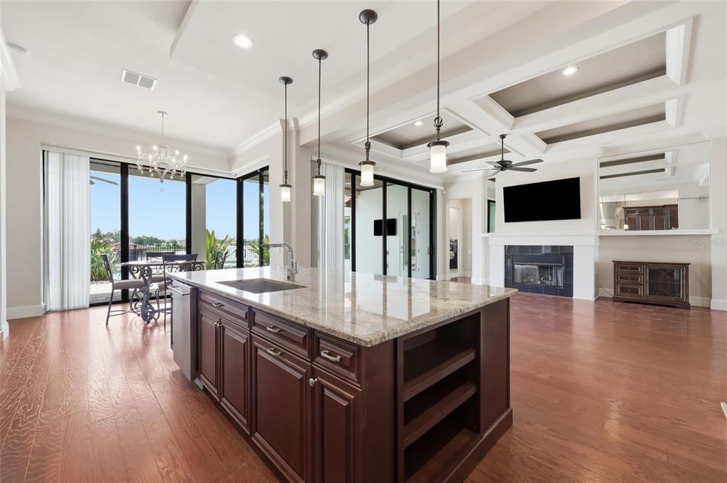 12102 MONTALCINO CIRCLE