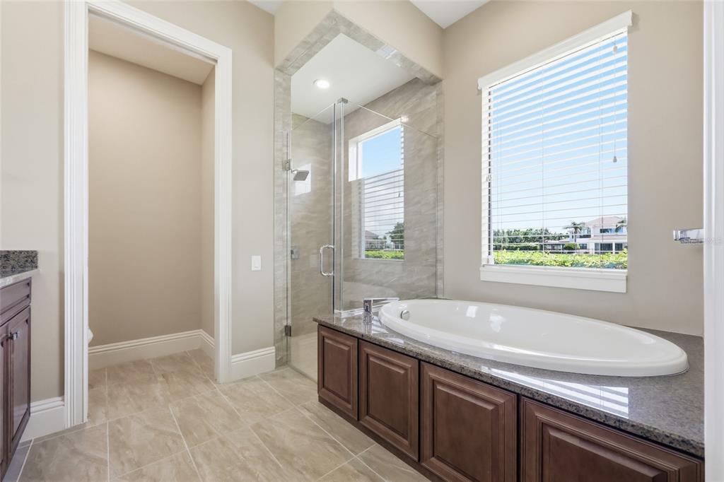 12102 MONTALCINO CIRCLE